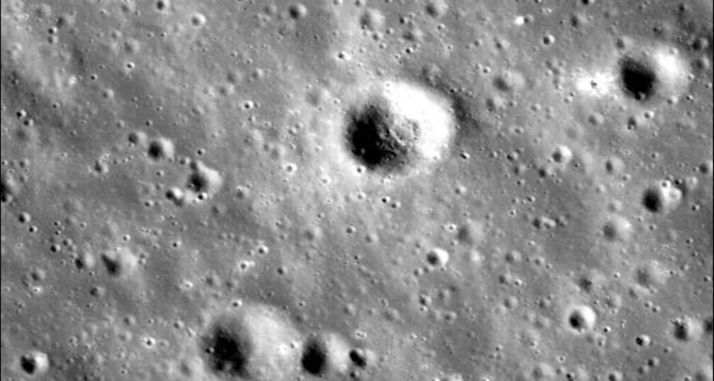 Οφθαλμαπάτες στην παρατήρηση κρατήρων - του Δημήτρη Μπαλάση